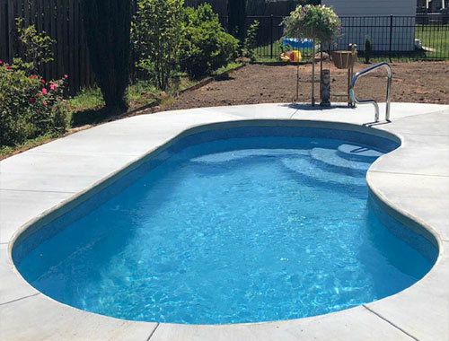 Kidney Shaped Swimming Pools Manufacturer in Pune